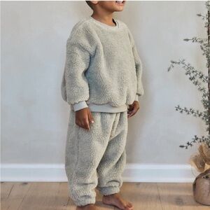 Rylee + Cru Soft Gray Sherpa Joggers